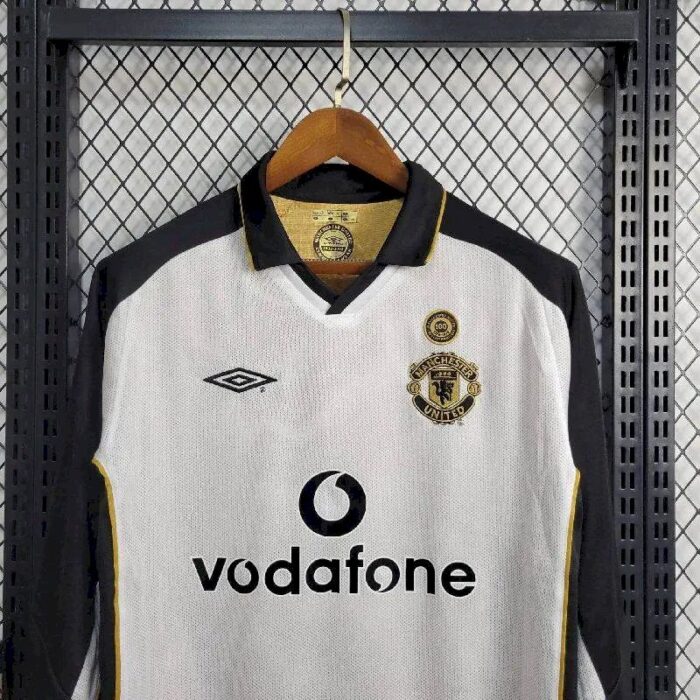 Retro Manchester United 2001/02 Centenary Reversible Away And Third Long Sleeve Jersey - Image 3