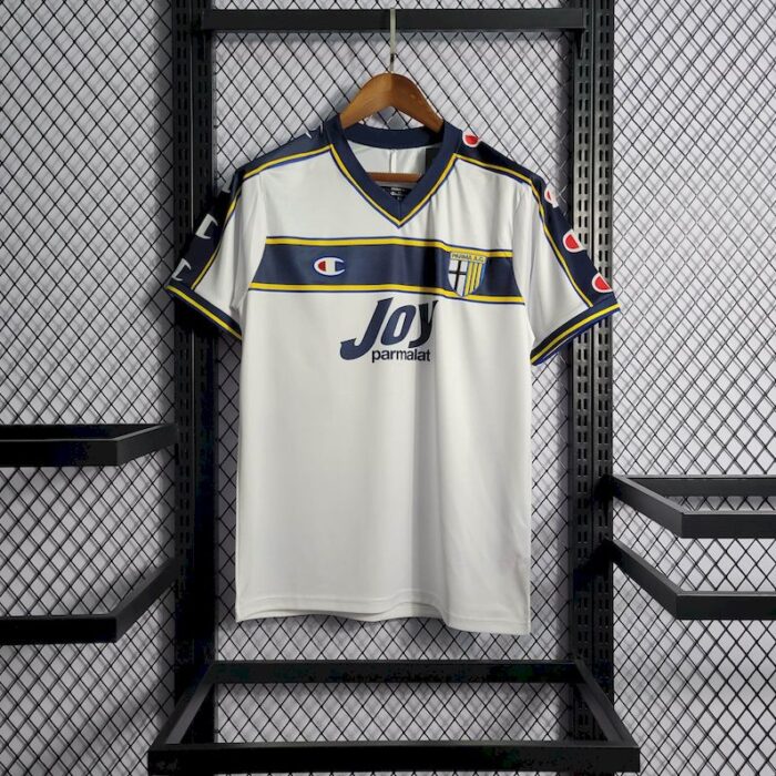 Retro Parma Calcio 2001/02 Home Jersey - Image 3