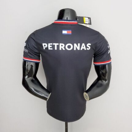 Mercedes F1 2022 black – view 2