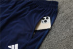 Mens Manchester United 2023/24 Half-Zip Sweater+Pant 14001 - Image 3