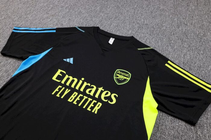 Mens Arsenal 2023/24 Training Jersey+3/4 Short 815 - Image 4