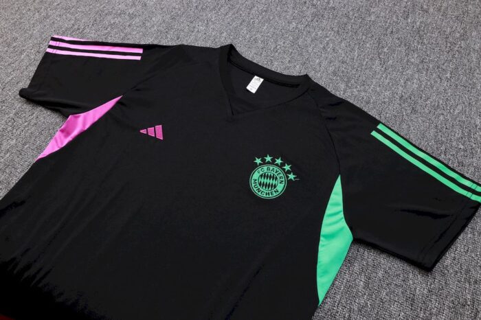 Mens Bayern Munich 2023/24 Training Jersey+3/4 Short 815 - Image 4