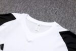 Mens Juventus 2023/24 Training Jersey+3/4 Short 815 - Image 4