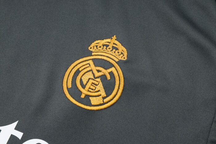 Mens Real Madrid 2023/24 Training Jersey+3/4 Short 815 - Image 4