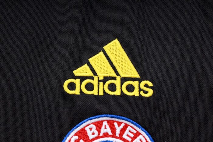 Mens Bayern Munich 2023/24Half-Zip Sweater+Pant 815 - Image 5