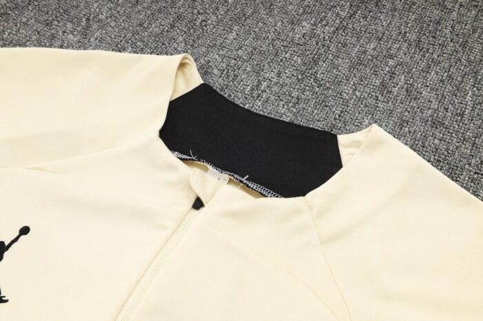 Mens Paris 2023/24 Half-Zip Sweater+Pant 815 - Image 3