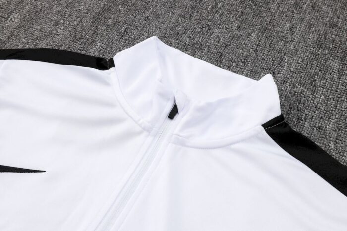Mens Paris 2023/24 Half-Zip Sweater+Pant 815 - Image 4