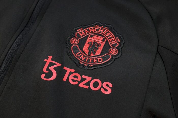 Mens Manchester United 2023/24 Tracksuit 815 - Image 4