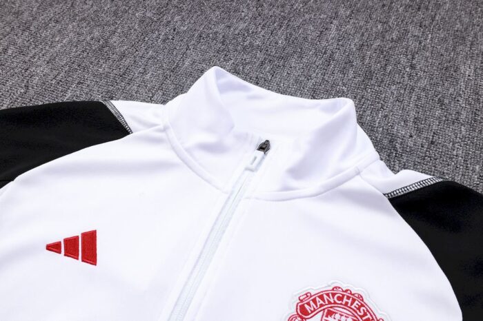 Mens Manchester United 2023/24 Tracksuit 815 - Image 4