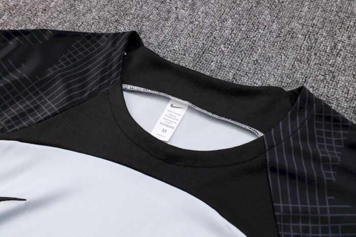 Mens Barcelona 2023/24 Training Jersey+Short 815 - Image 4