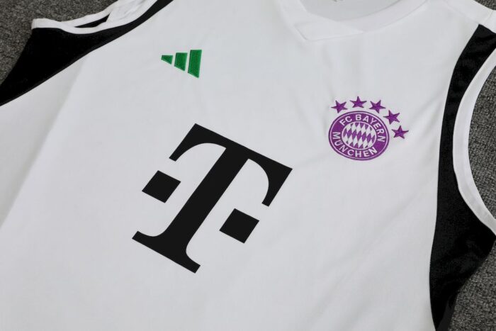 Mens Bayern Munich 2023/24 Tank Top+Short 418 - Image 4