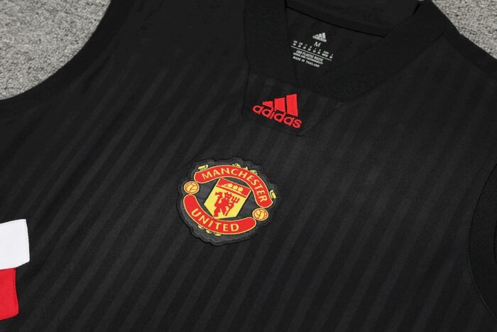 Mens Manchester United 2023/24 Tank Top+Short 418 - Image 4