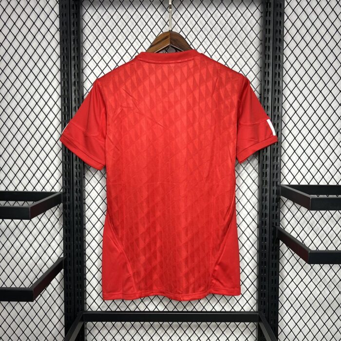 Retro Liverpool 2010 Home Jersey - Image 2