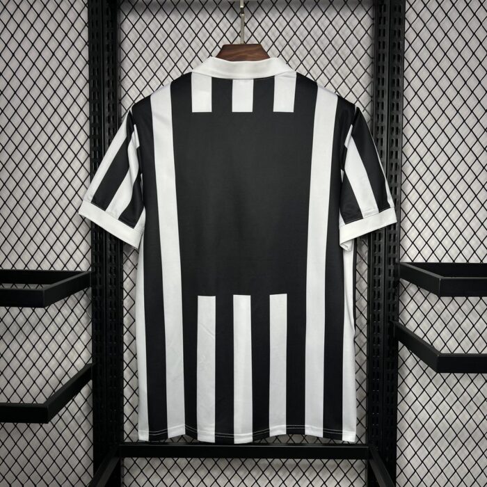 Retro Juventus 1984/85 Home Jersey - Image 2