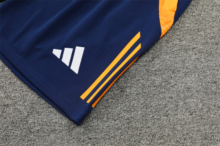 Kids Juventus 2024/25 Training Jersey+Short 14001 - Image 4