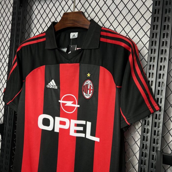 Retro AC Milan 2000/02 Home Jersey - Image 5