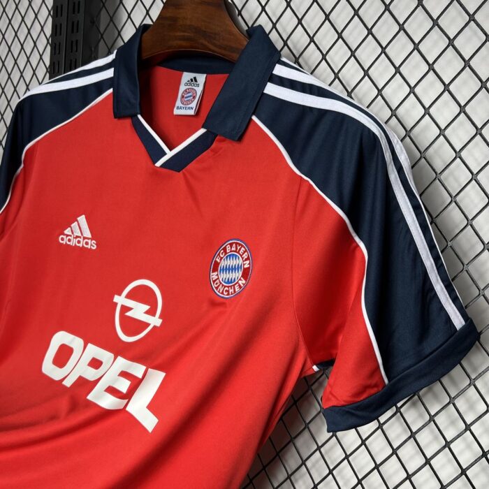 Retro Bayern Munich 2000/01 Home Jersey - Image 3