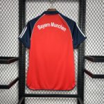 Retro Bayern Munich 2000/01 Home Jersey - Image 2