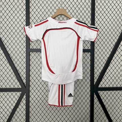 Retro AC Milan 2006/07 Away Kids Kit – view 2