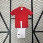 Retro Manchester United 2007/08 Home Kids Kit - Image 2