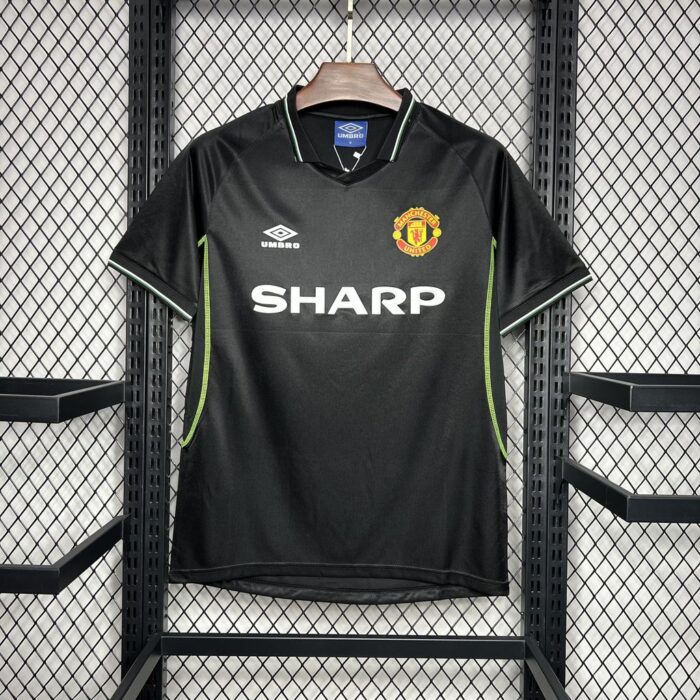 Retro Manchester United 1998/99 Third Jersey - Image 4