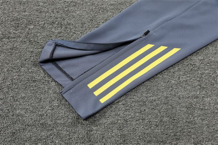 Mens Ajax 2024/25 Half-Zip Sweater+Pant 14001 - Image 5