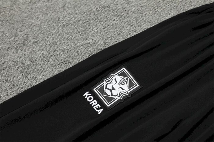 Mens South Korea 2024/25 Half-Zip Sweater+Pant 14001 - Image 4