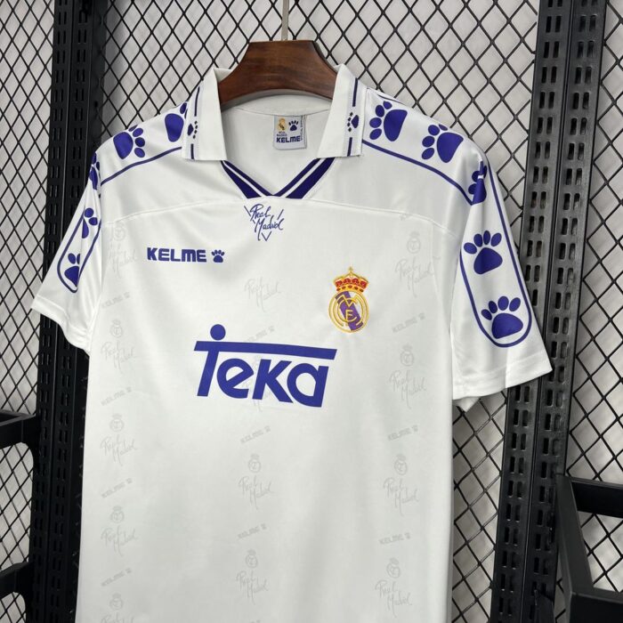 Retro Real Madrid 1994/96 Home Jersey - Image 3
