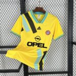 Retro Bayern Munich 1993/95 Away Jersey