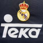 Retro Real Madrid 1997/98 Third Jersey - Image 4