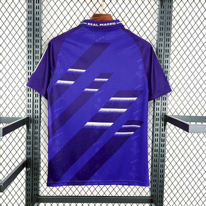 Retro Real Madrid 1994/96 Away Jersey - Image 2