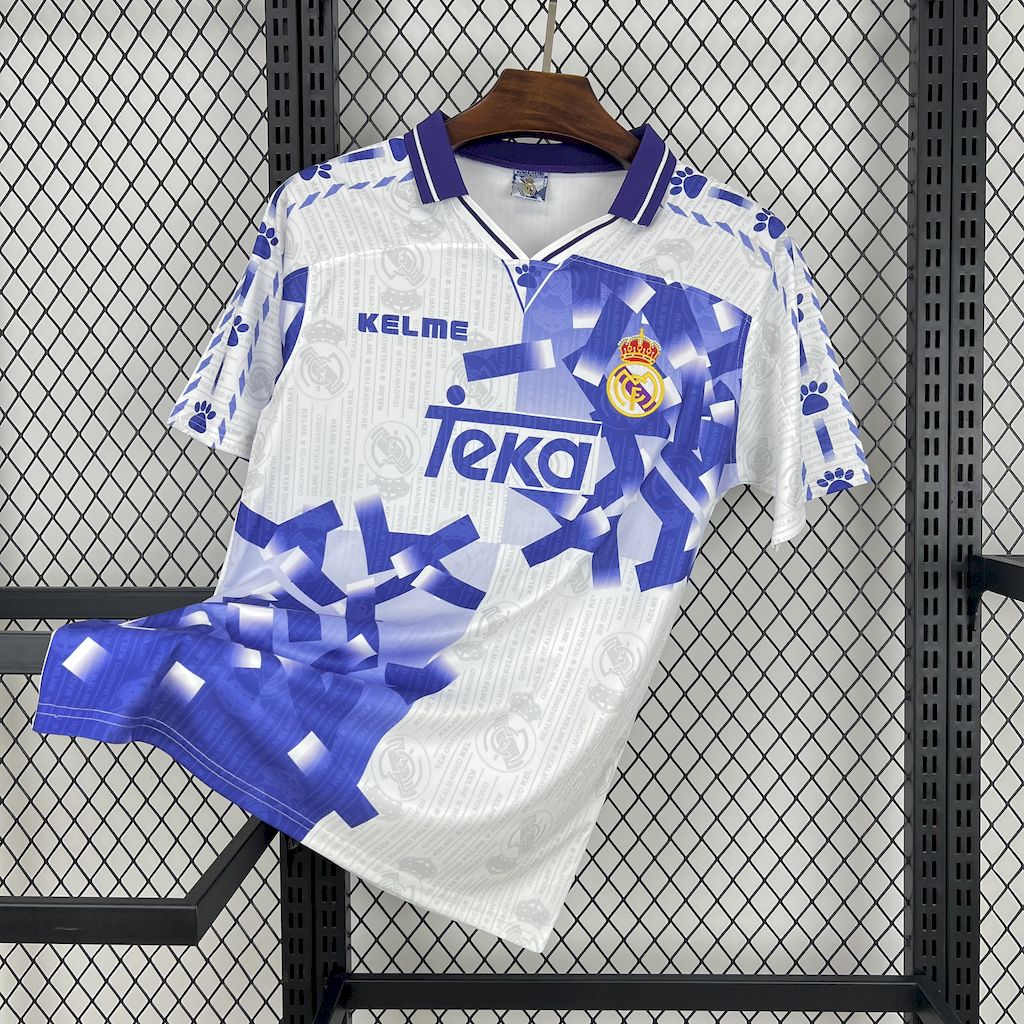 Retro Real Madrid 1996/97 Third Jersey - Image 1