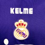 Retro Real Madrid 1997/98 Away Jersey - Image 5