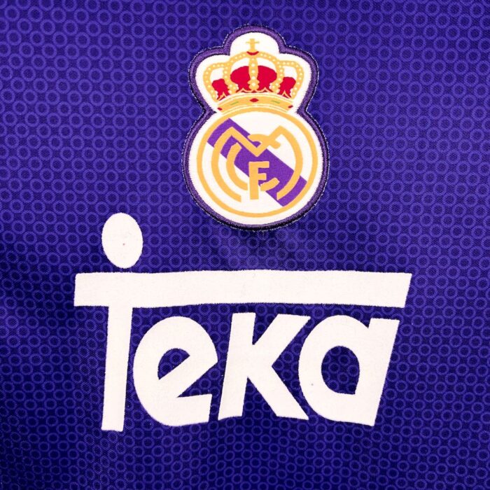 Retro Real Madrid 1997/98 Away Jersey - Image 4