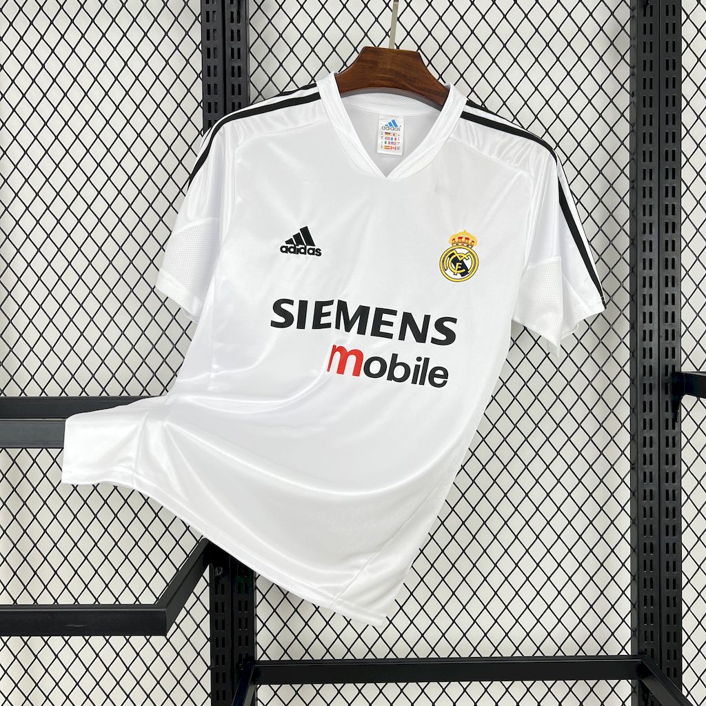 Retro Real Madrid 2004/05 Home Jersey - Image 1