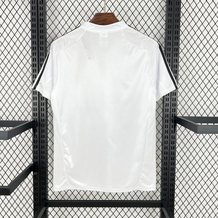 Retro Real Madrid 2004/05 Home Jersey - Image 2