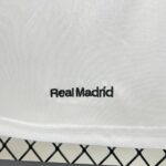 Retro Real Madrid 2005/06 Home Jersey - Image 3