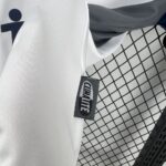 Retro Real Madrid 2000/01 Home Jersey - Image 4