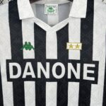 Retro Juventus 1992/94 Home Jersey - Image 5