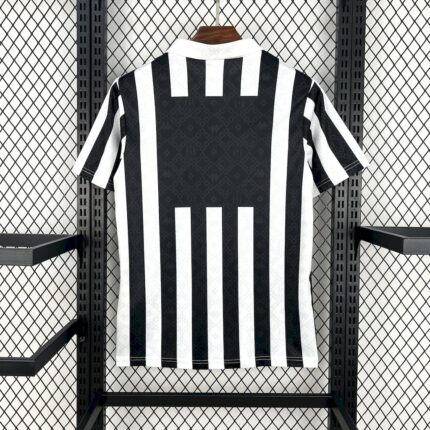 Retro Juventus 1992/94 Home Jersey – view 2