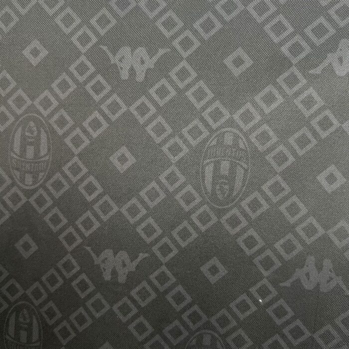 Retro Juventus 1992/94 Home Jersey - Image 3