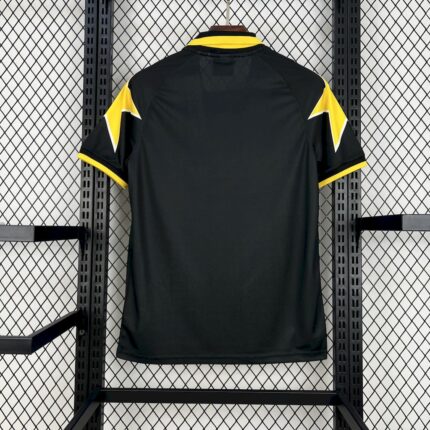 Retro Juventus 1996/97 Third Jersey – view 2