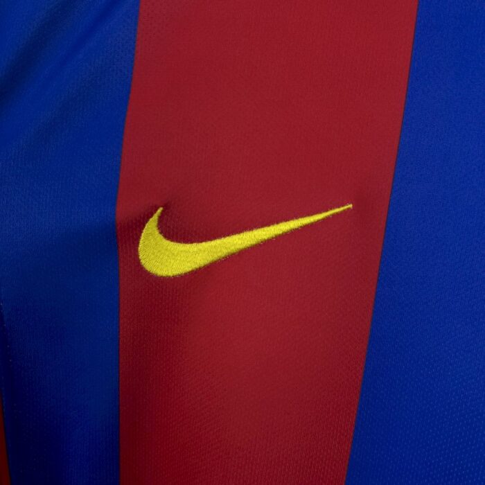 Retro Barcelona 2004/05 Home Jersey - Image 5