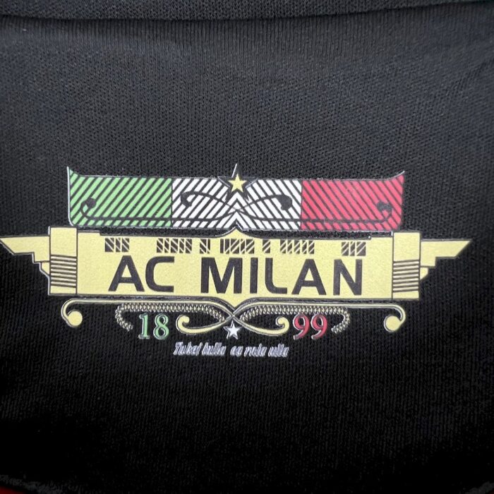 Retro AC Milan 2010/11 Home Jersey - Image 3