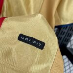 Retro Barcelona 2001/02 Away Jersey - Image 5