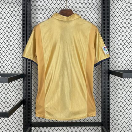 Retro Barcelona 2001/02 Away Jersey – view 2