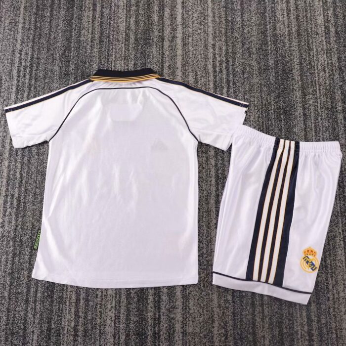 Retro Real Madrid 1998/00 Home Kids Kit - Image 2
