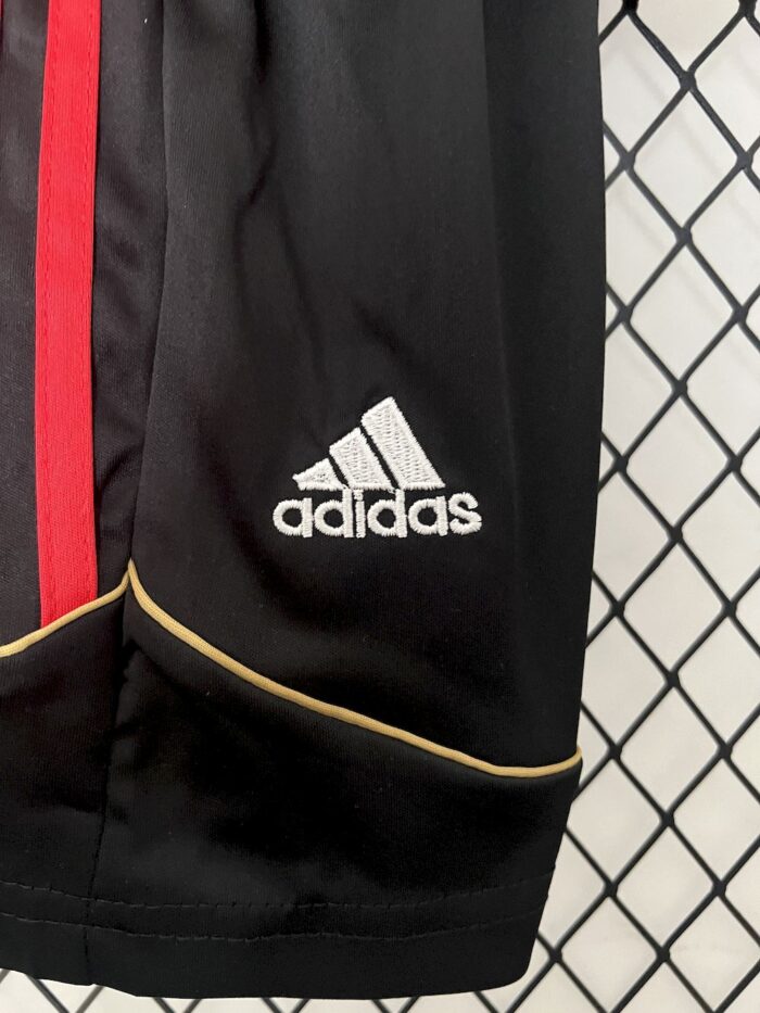Retro AC Milan 2009/10 Home Kids Kit – view 4