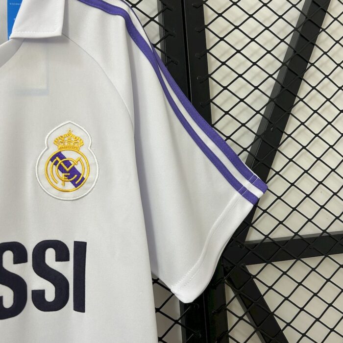 Retro Real Madrid 1984/85 Home Jersey - Image 3