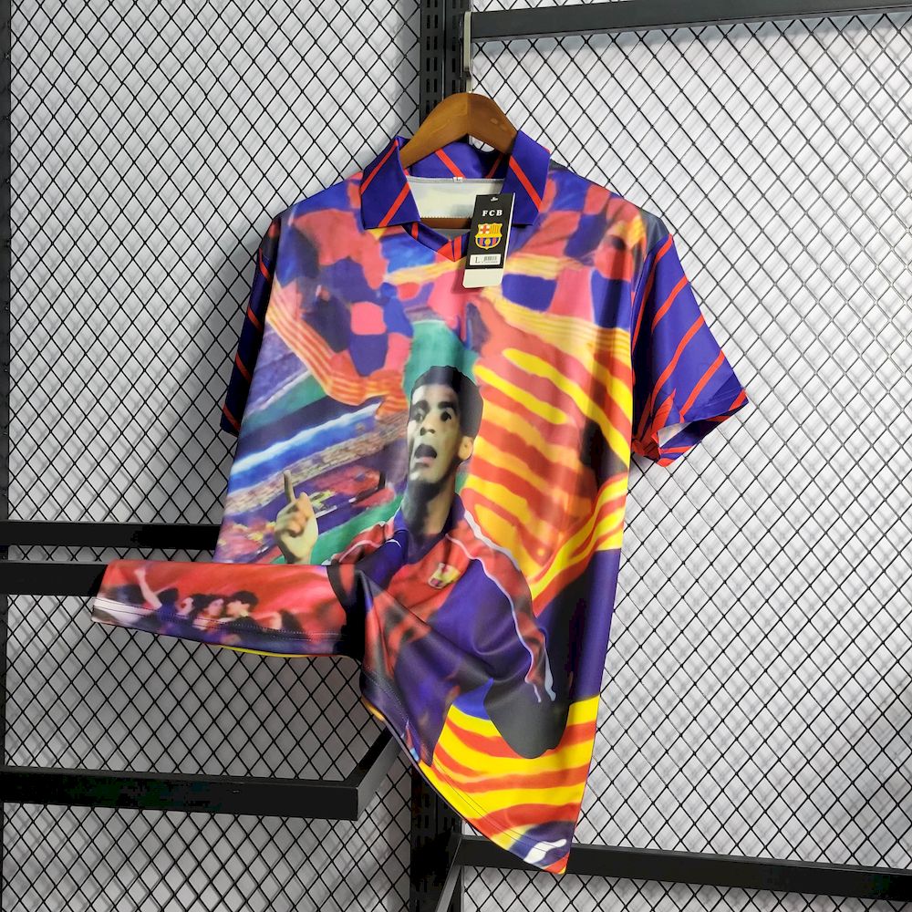 Retro Barcelona 1993/94 Romario Jersey - Image 1